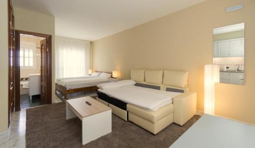 Hotel La Palmera Alhaurin el Grande Ngoại thất bức ảnh
